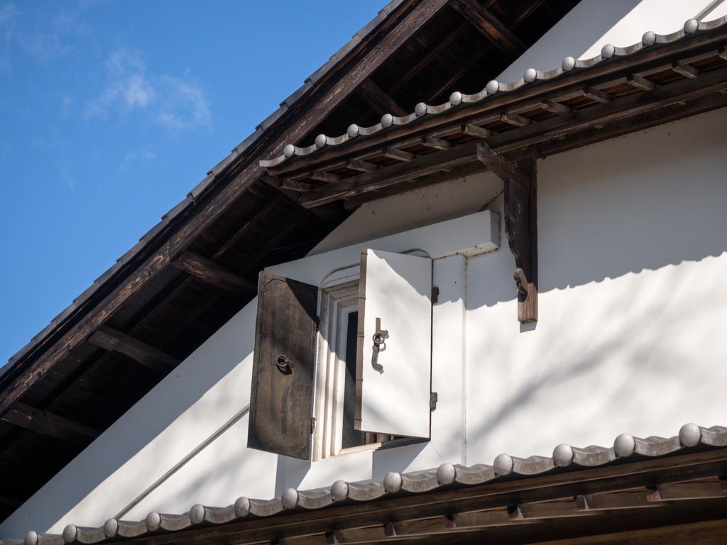 Un des entrepots dans lequel le sake est préparé